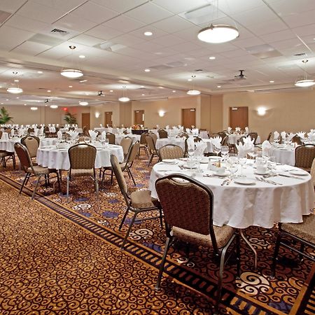 Holiday Inn Purdue - Fort Wayne By Ihg Buitenkant foto