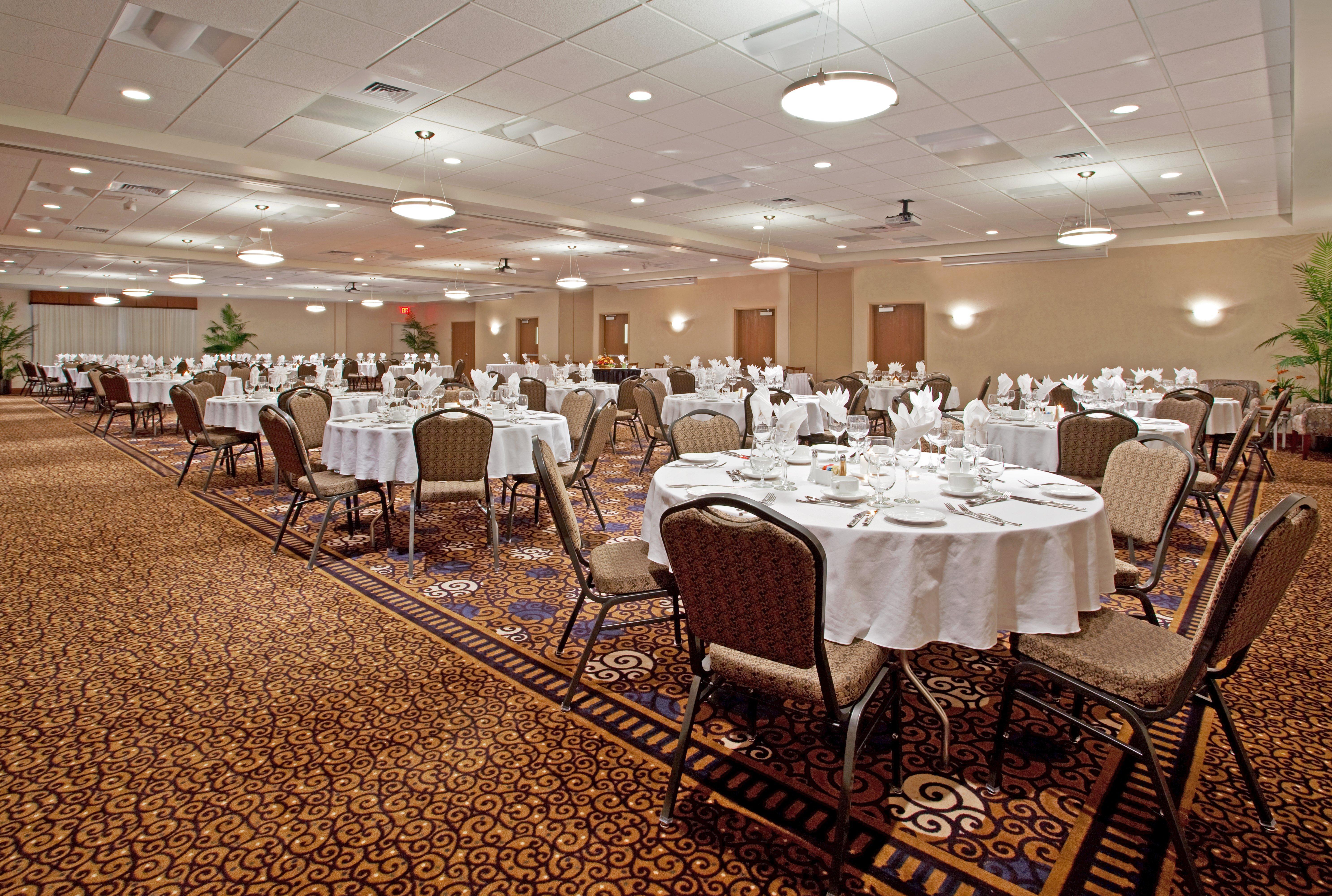 Holiday Inn Purdue - Fort Wayne By Ihg Buitenkant foto