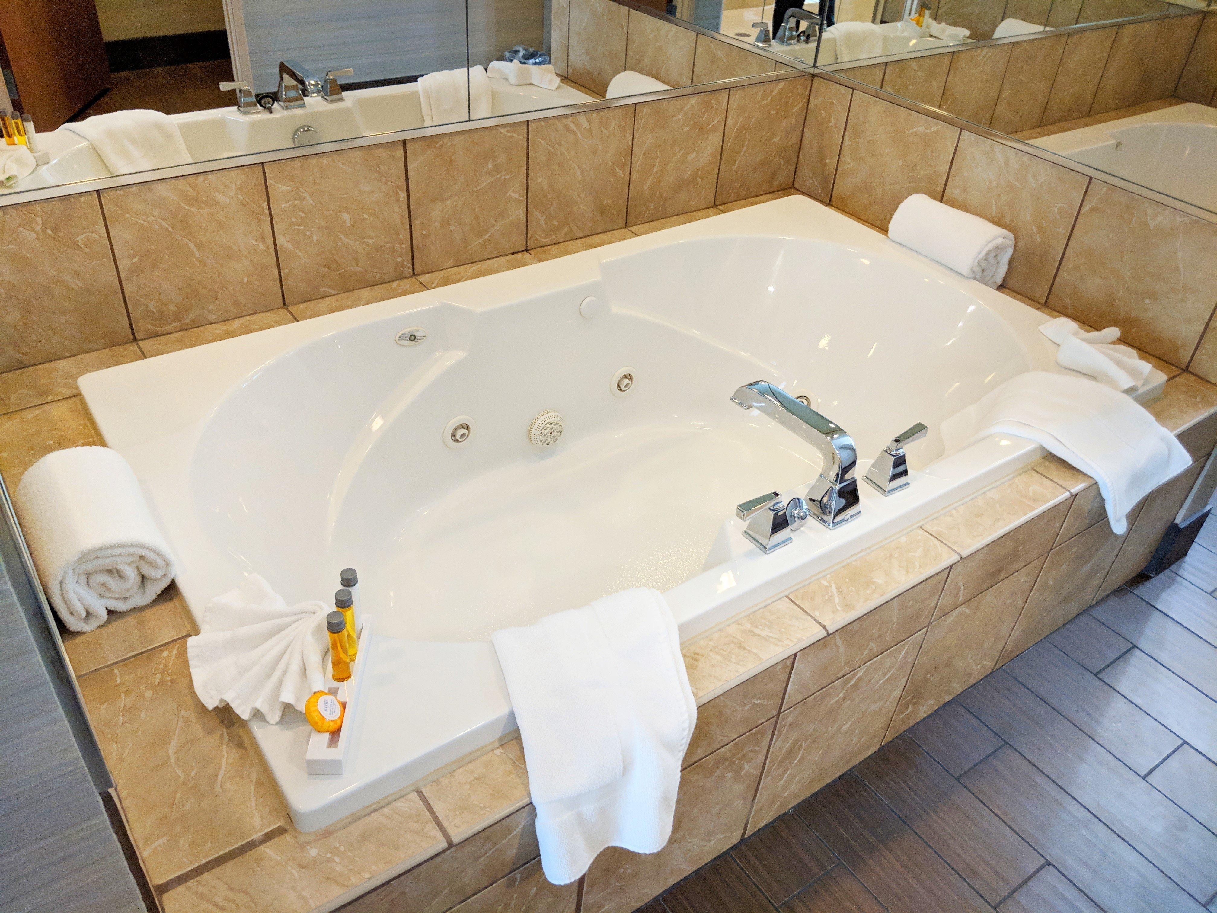 Holiday Inn Purdue - Fort Wayne By Ihg Buitenkant foto