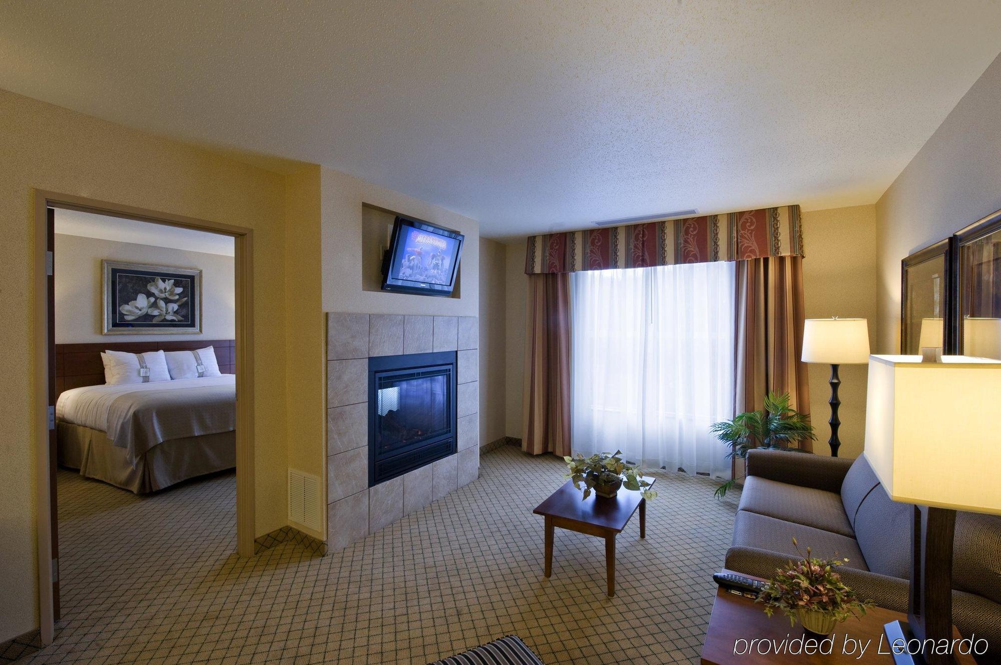 Holiday Inn Purdue - Fort Wayne By Ihg Buitenkant foto