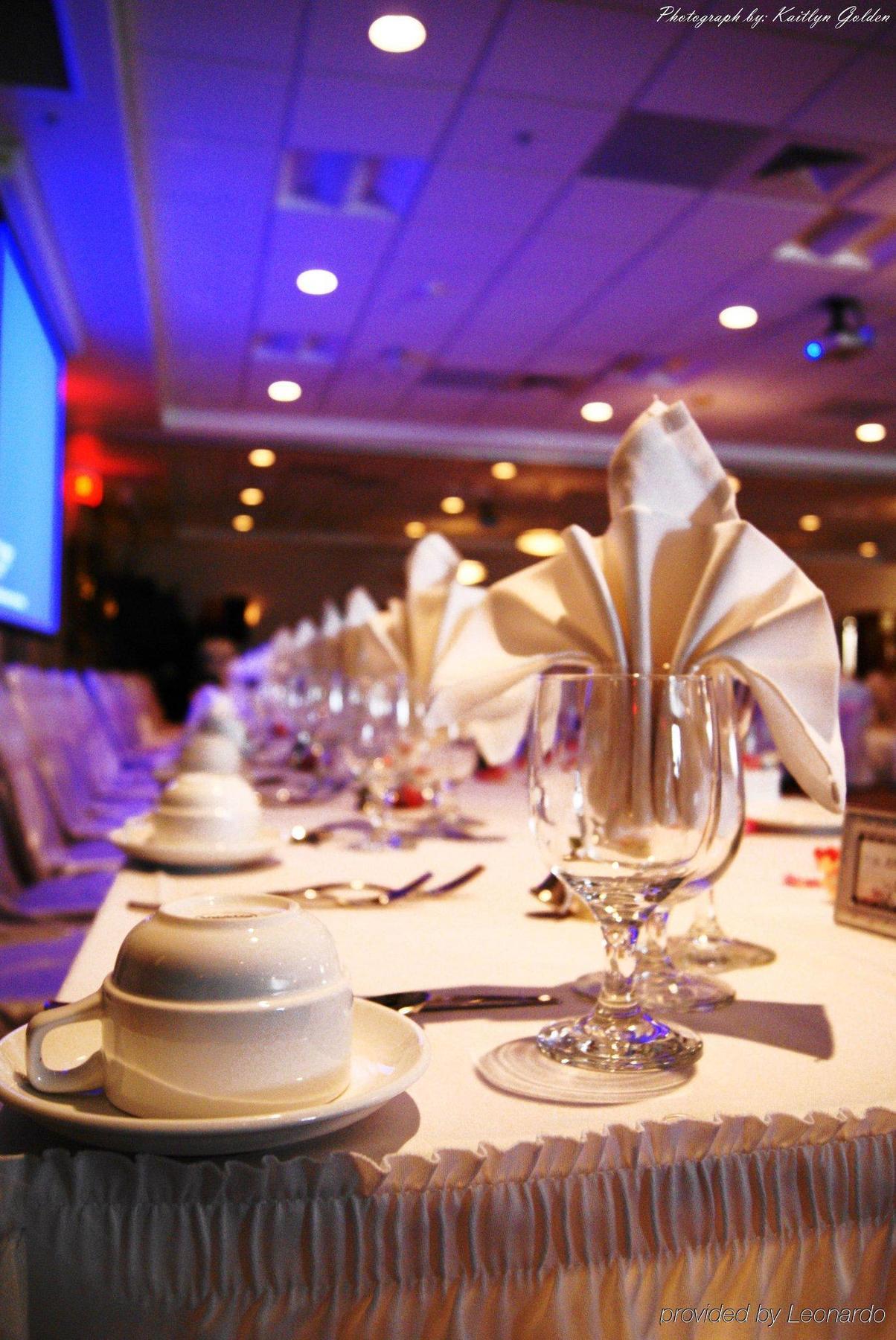 Holiday Inn Purdue - Fort Wayne By Ihg Buitenkant foto